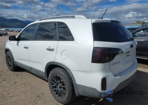 2015 Kia Sorento Lx V6 z USA, uszkodzony, nr VIN 5XYKT4A75FG608229